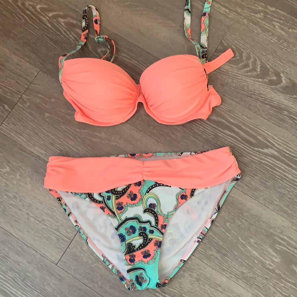 Venus Bikini